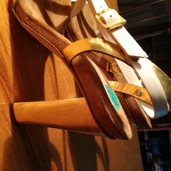 N NWT@$180 Michael KORS Mirrored Heel ITALIAN LEATHER Mfg Price was $260 - Picture 2 of 7